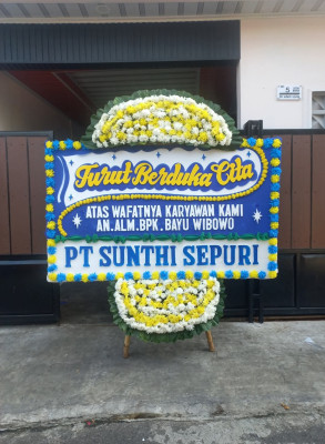Papan Bunga Duka di Koto Padang