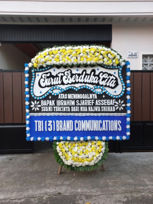 Papan Bunga Duka di Koto Padang